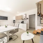 Cozy Apartment In Seget Donji With Wifi *